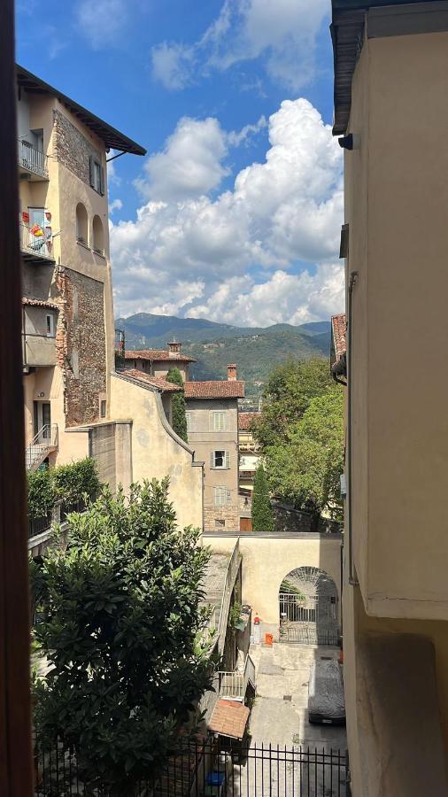 Bergamo Alta Guest House Bagian luar foto