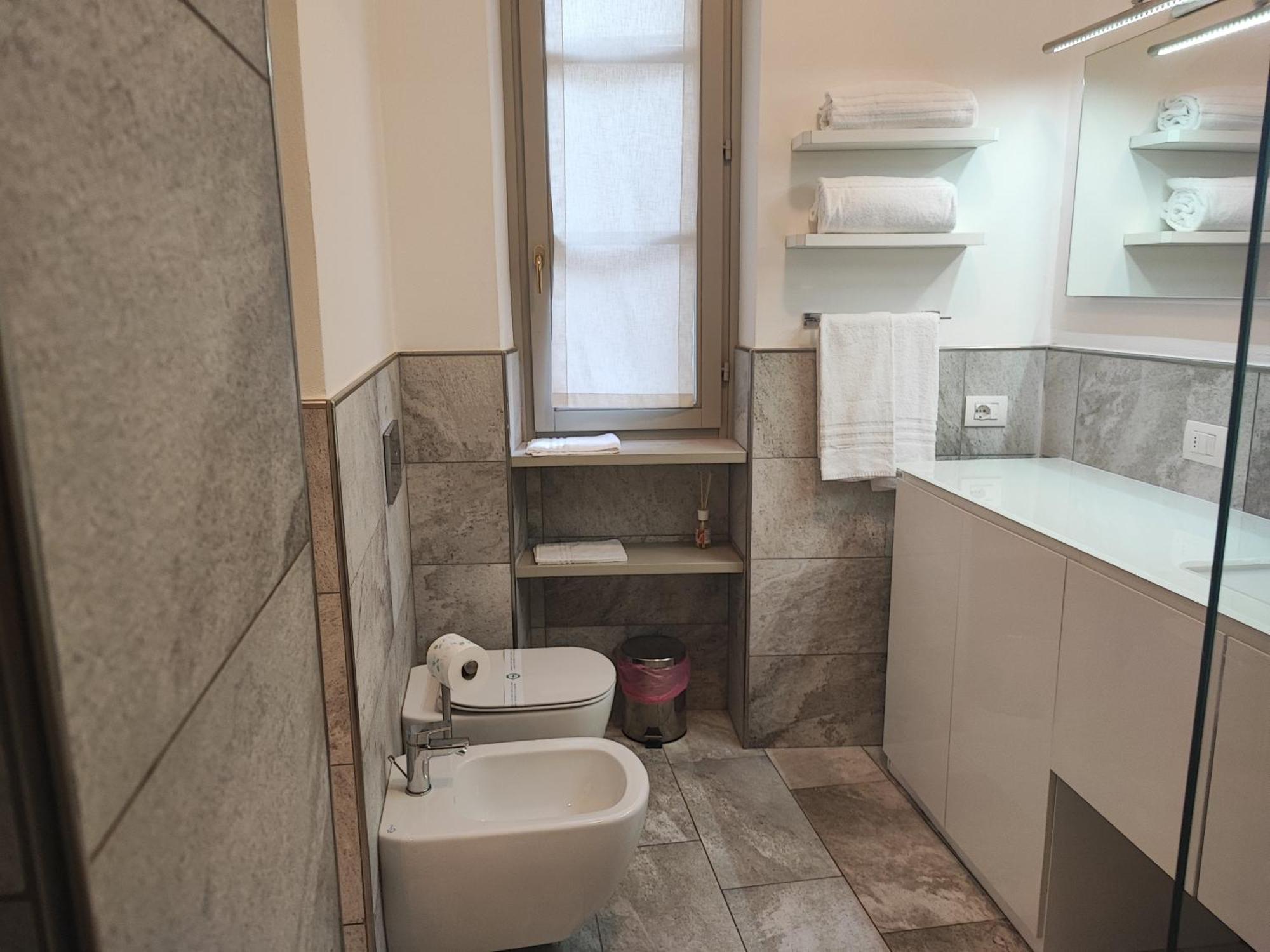 Bergamo Alta Guest House Bagian luar foto