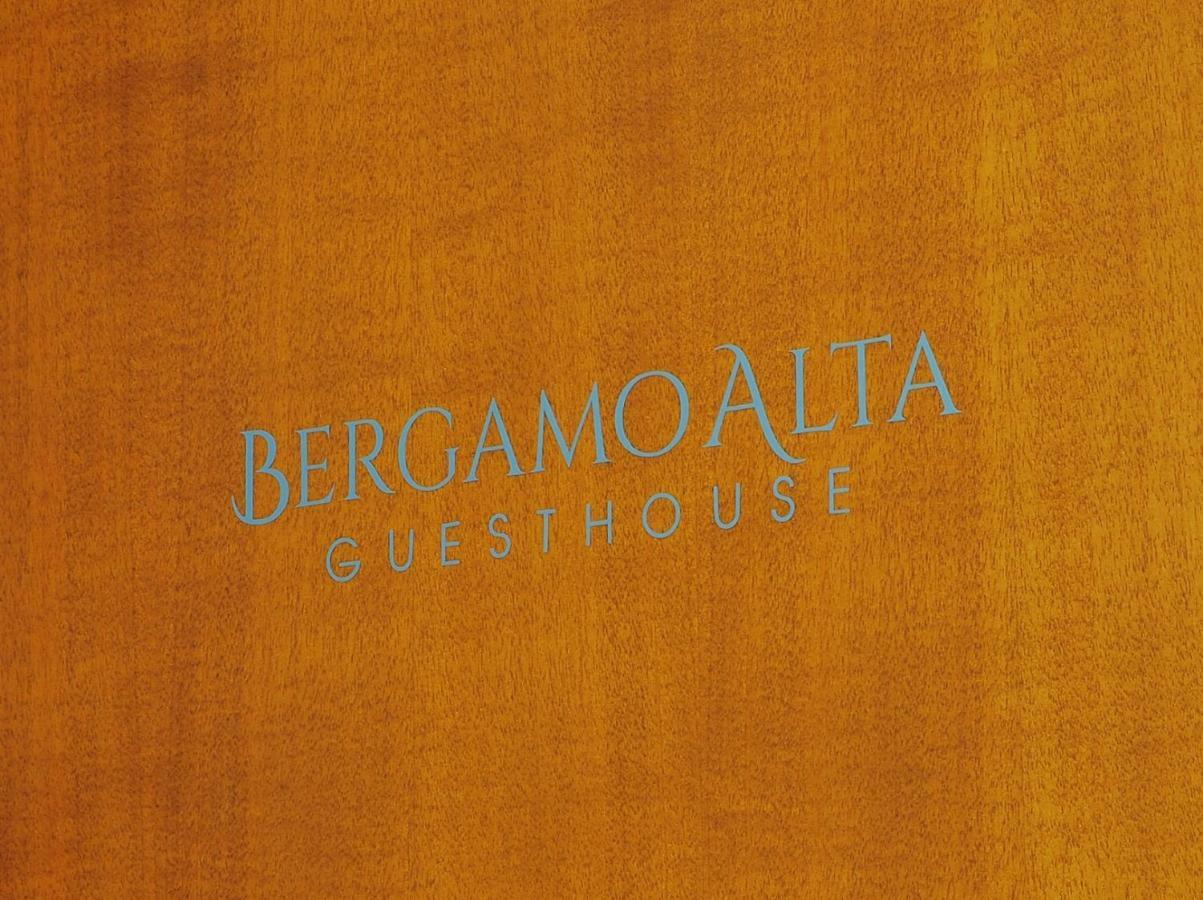 Bergamo Alta Guest House Bagian luar foto