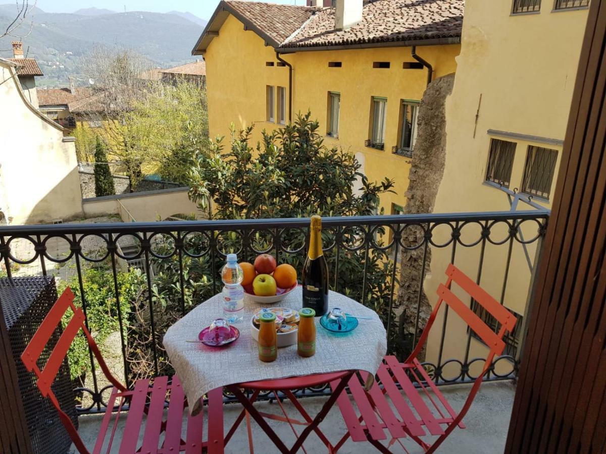 Bergamo Alta Guest House Bagian luar foto
