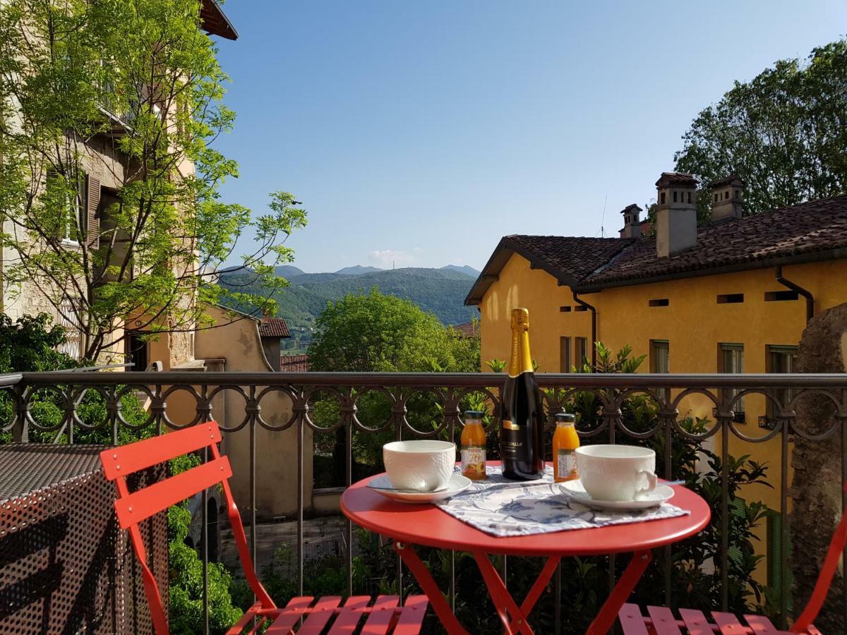 Bergamo Alta Guest House Bagian luar foto