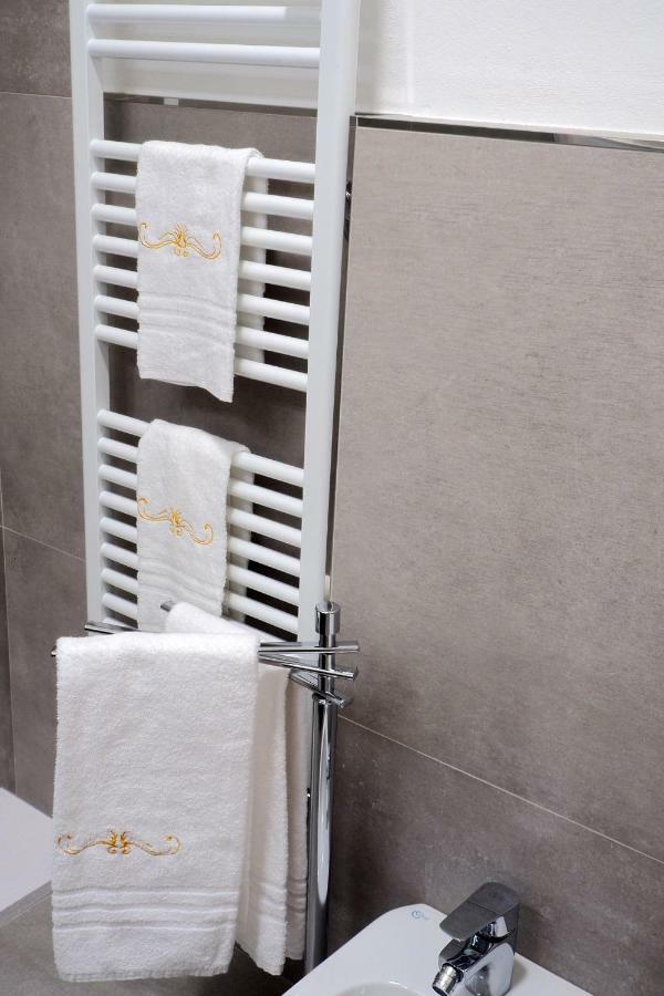 Bergamo Alta Guest House Bagian luar foto
