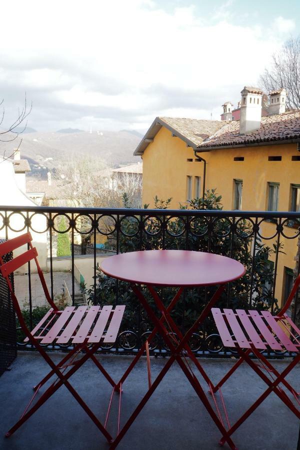 Bergamo Alta Guest House Bagian luar foto